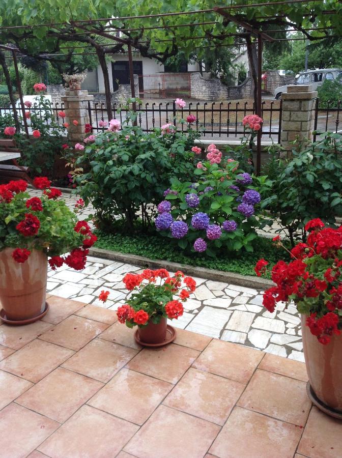 Vila Alma Porec Exterior photo